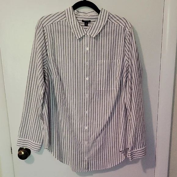 Torrid Blue and White Striped Button Down Long Sleeve Shirt - Picture 2 of 10